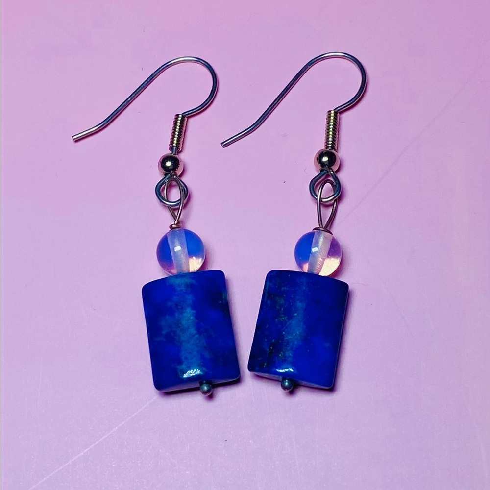 Beautiful Cobalt Blue Blown Glass Cube Drop Dangle Earrings‎